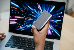 VERBATIM externí SSD 2TB, USB4, USB-C, R:3700 / 3600MB/s, šedá